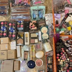 Buy Makeup pallets Online